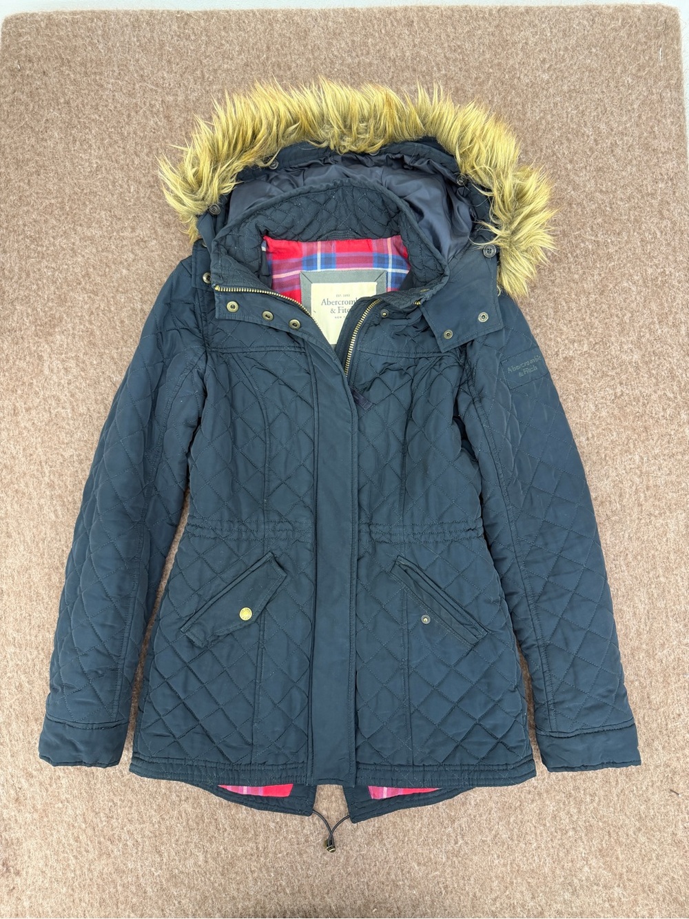 Abercrombie Park Women’s Small Red Plaid Lined Faux Fur Hooded Preppy Jacket